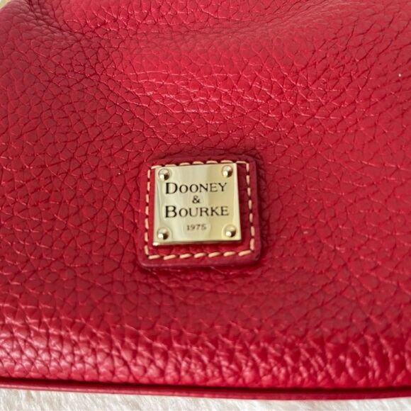 Dooney & Bourke Red Leather Kiss-Lock Coin Purse, Excellent Condition - Picture 2 of 7